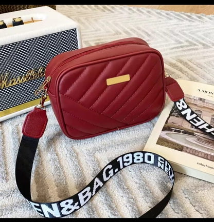 High-Quality Quilted Crossbody Bag – Stylish & Versatile